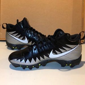 Nike 6.5W cleats